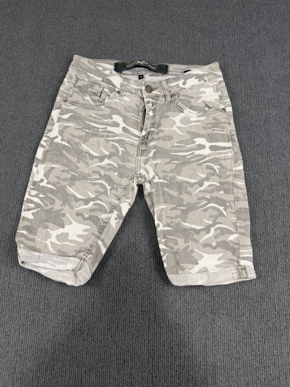 Xray Jeans Camo Gray Denim Shorts Size 30 Mens
